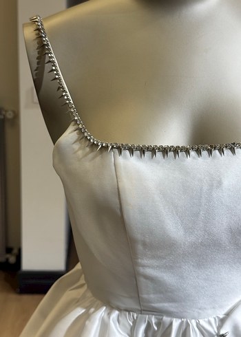 Parlak Beyaz Mini Straplez Gelinlik - Görsel 4