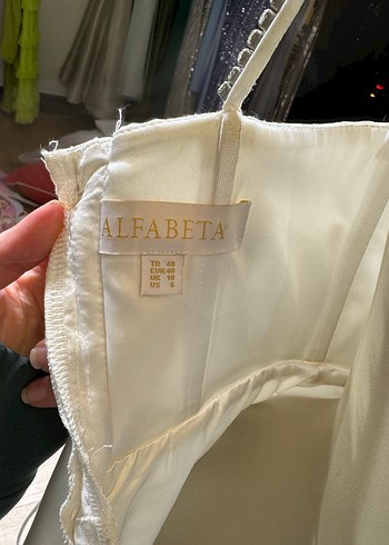 Parlak Beyaz Mini Straplez Gelinlik - Görsel 8