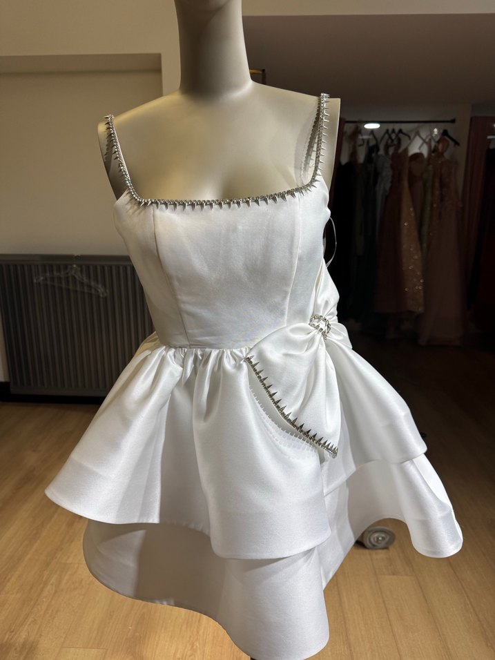 Parlak Beyaz Mini Straplez Gelinlik - Görsel 2