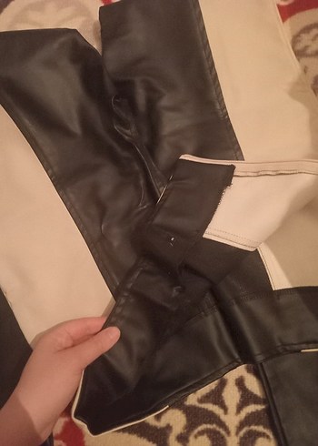 Zara Siyah Deri Kemerli Kadın Tayt