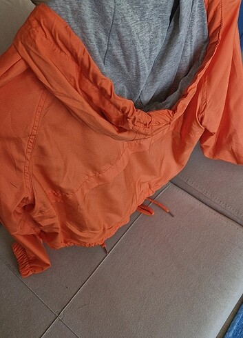 36 Beden turuncu Renk Turuncu yağmurluk H&M 