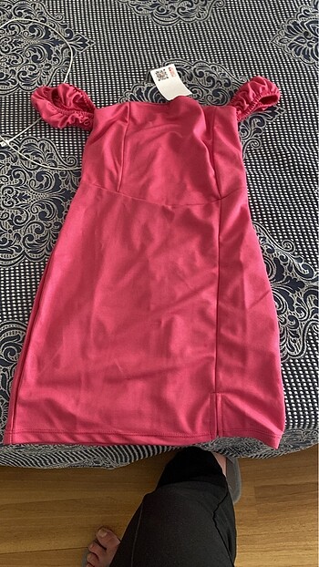 Pembe Elbise