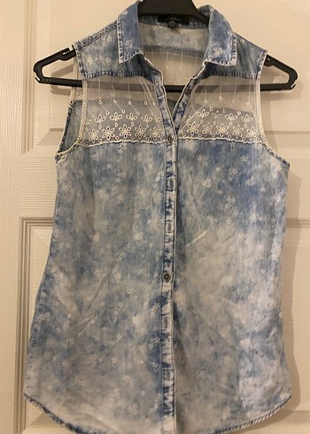 Düğmeli Kolsuz Denim Gömlek - Görsel 2