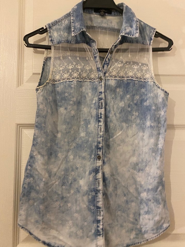 Düğmeli Kolsuz Denim Gömlek - Görsel 2