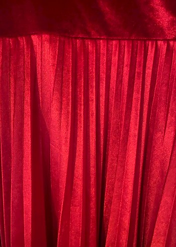 Kırmızı Piliseli Midi Kadın Elbise kadife - Görsel 5
