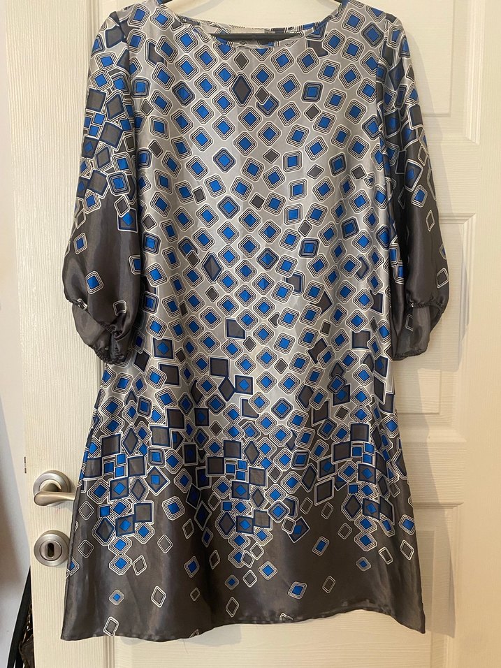 Mavi Desenli Uzun Kollu Midi Elbise - Görsel 2