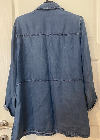 Düğmeli Uzun Kollu Kadın Denim Gömlek - Görsel 5