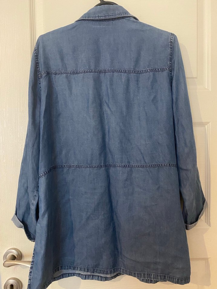 Düğmeli Uzun Kollu Kadın Denim Gömlek - Görsel 5