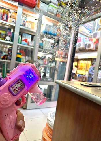 Beden Renk Renkli Pembe Köpük Baloncuk Tabancası