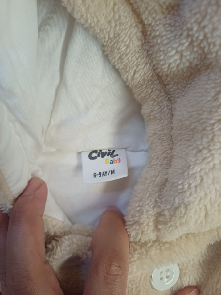 Erkek Çocuk Bej Kürklü Kapüşonlu Kaban - Görsel 2