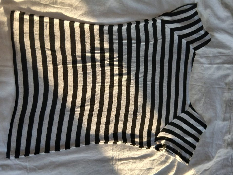 Collezione Siyah-Beyaz Çizgili Kolsuz Bluz - Görsel 4