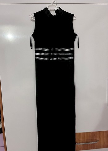 Boncuk Detaylı Siyah Uzun Abiye Elbise - Görsel 7