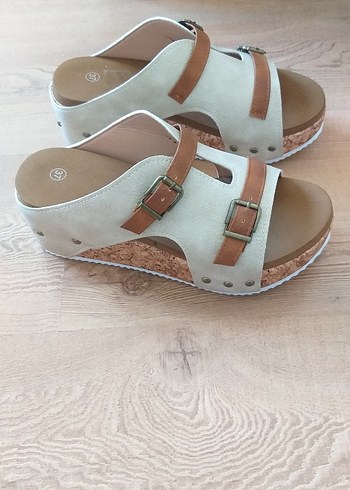 Bej Süet Kadın Dolgu Topuklu Terlik - Görsel 7