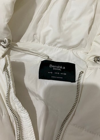 Beyaz Kapüşonlu Fermuarlı Kadın Kış Ceketi - Görsel 3