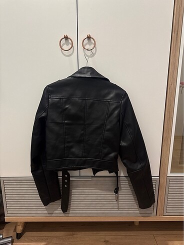 xs Beden siyah Renk Stradivarius deri ceket