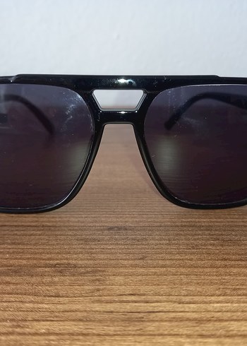 Klasik Siyah Tokalı Kadın Güneş Gözlüğü - Görsel 2