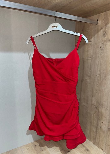 Kırmızı mini boy elbise - Görsel 3