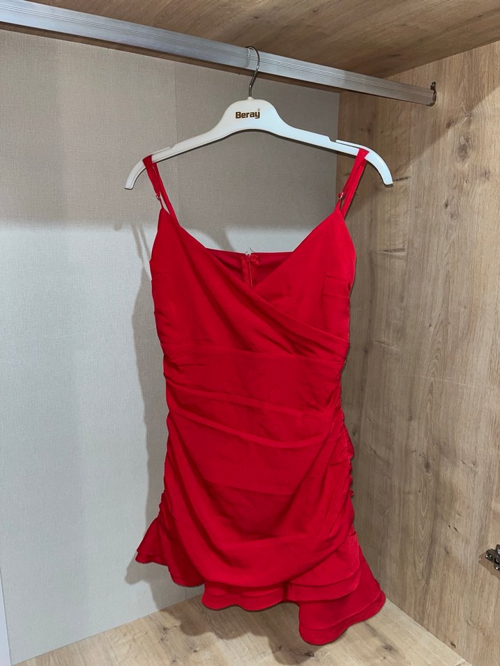 Kırmızı mini boy elbise - Görsel 3