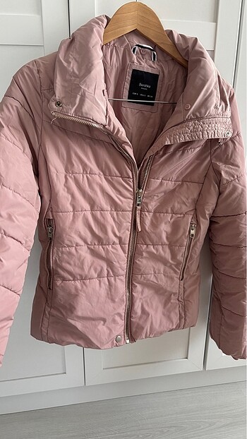 s Beden Bershka mont