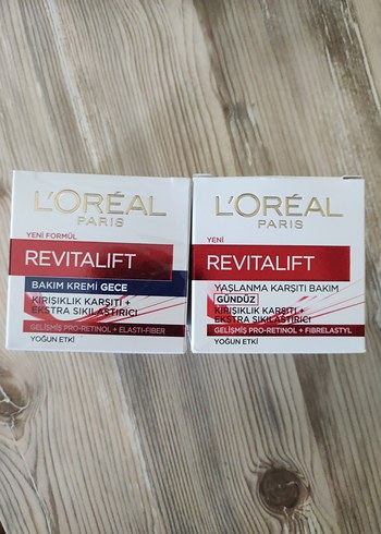 L'Oréal Revitalift Kırışıklık Karşıtı Gece ve Gündüz Bakım