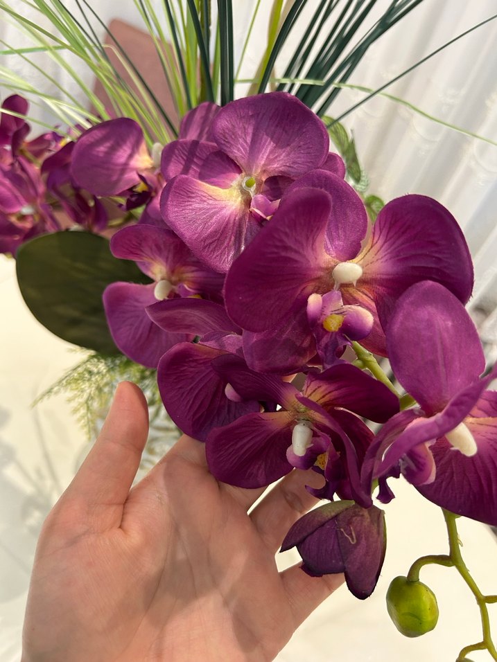 Yapay Mor Orkide ve Yeşil Yapraklı Dekoratif Vazo - Görsel 3