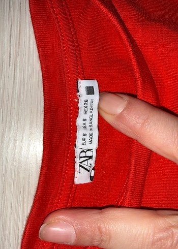 Kırmızı crop - Görsel 2