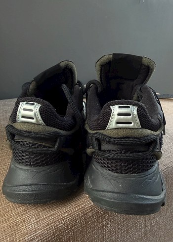 Lacoste spor ayakkabı - Görsel 3