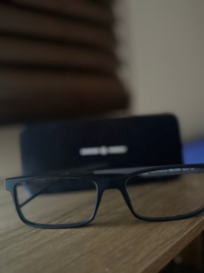 Kemer Detaylı Siyah Minimalist Kadın Gözlüğü - Görsel 2