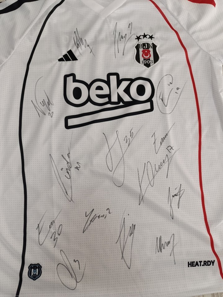 Beşiktaş imzalı Forma - Görsel 3