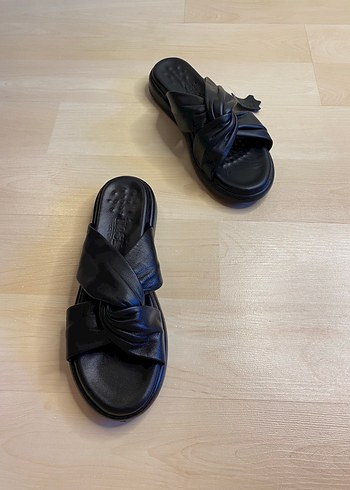 İNCİ HAKİKİ DERİ TERLİK - Görsel 2