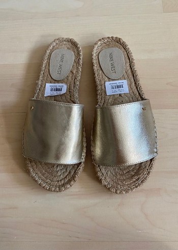 NİNE WEST HAKİKİ DERİ HASIR DETAYLI TERLİK - Görsel 3