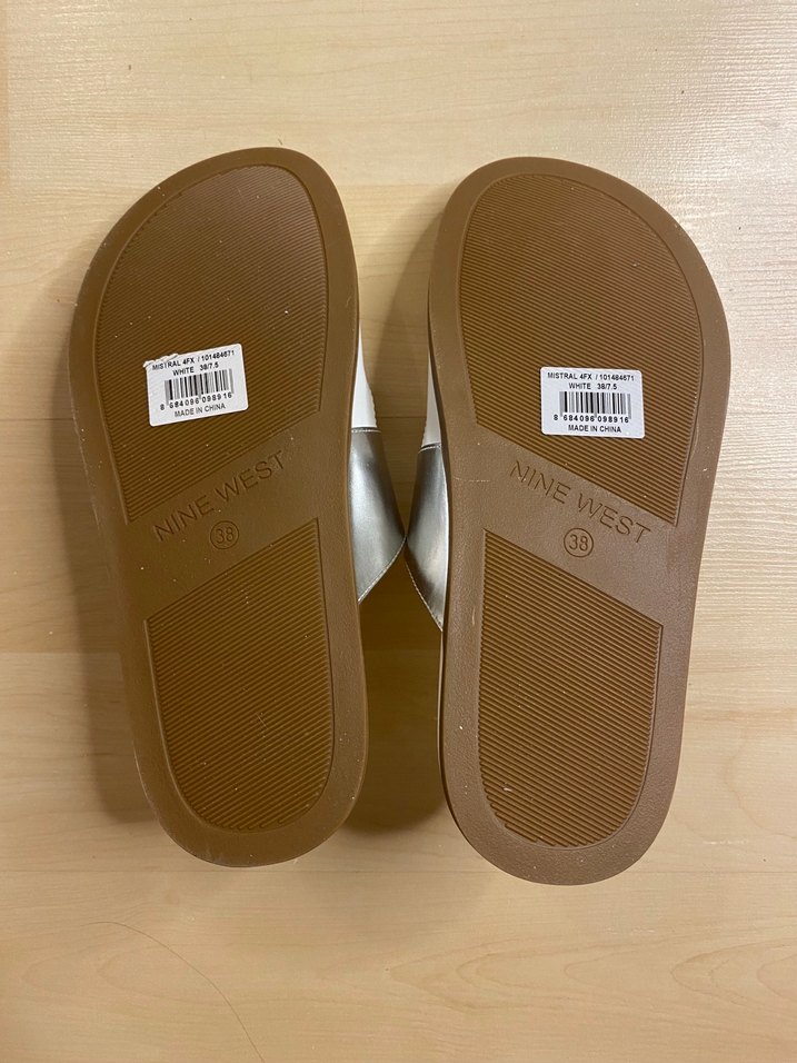 Orijinal NİNE WEST Tokalı Beyaz Kadın Terlik - Görsel 4