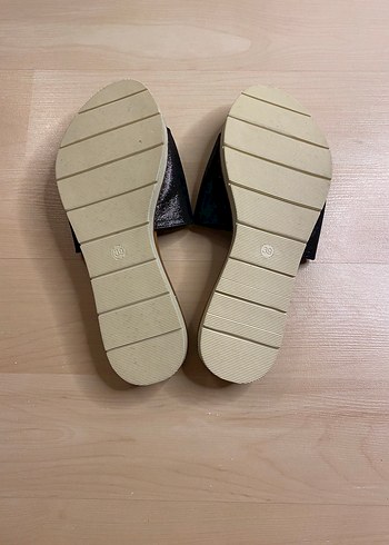 Hakiki deri Tokalı cırtlı Kadın Terlik - Görsel 5