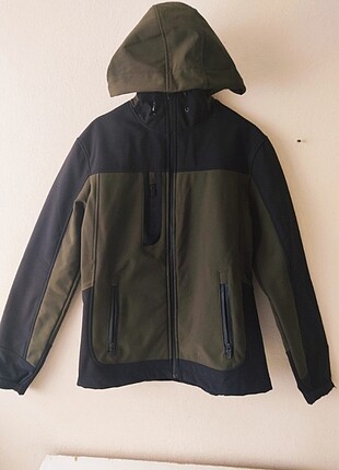 Outdoor mont