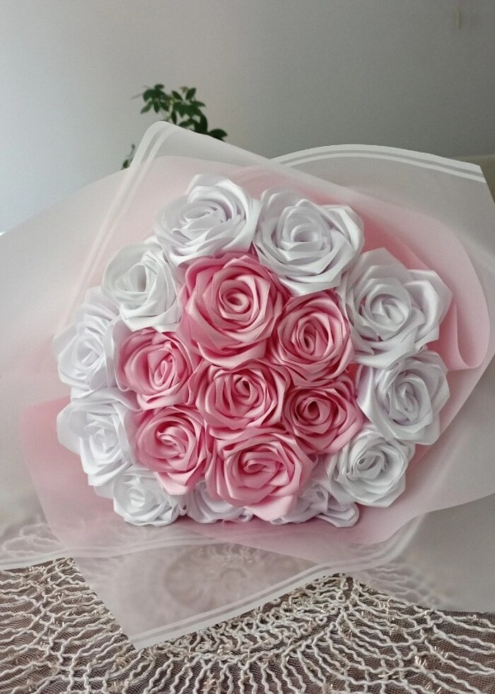 Saten Solmayan Güller - Görsel 3