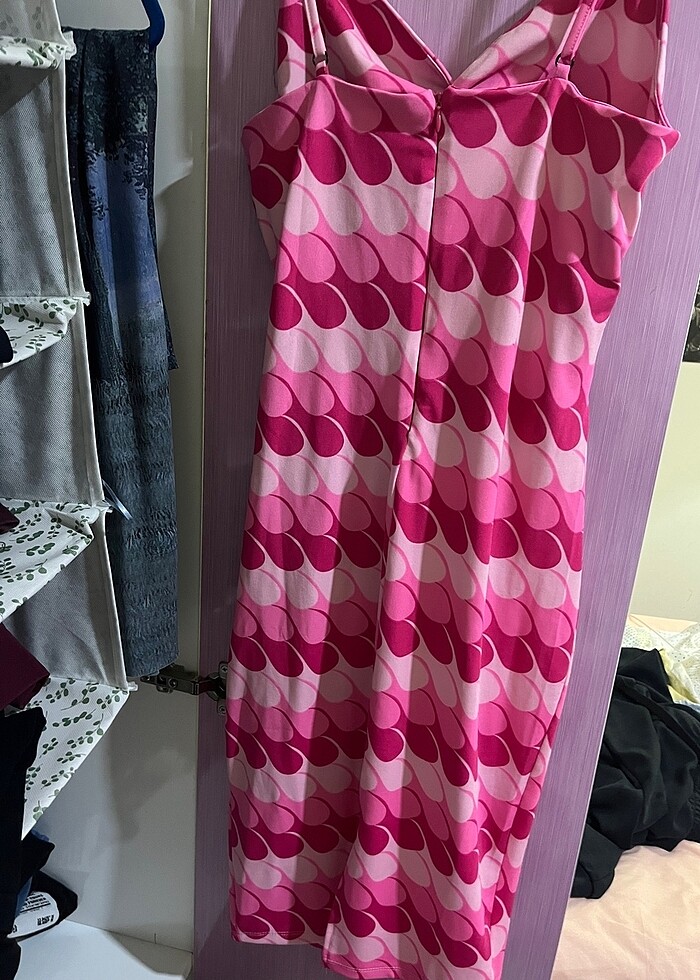 Göbek dekolteli elbise - Görsel 3