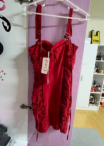 Kırmızı Straplez Fırfırlı Midi Elbise - Görsel 5