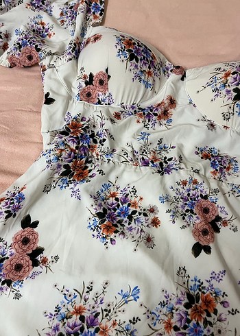 Çiçek Desenli Midi Elbise - Görsel 3