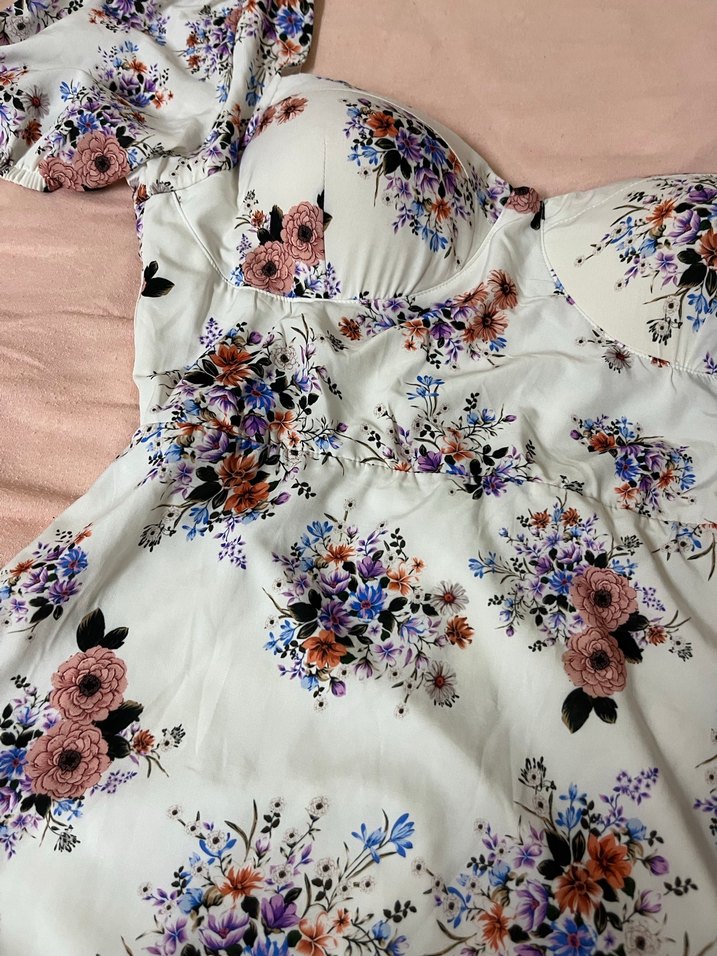 Çiçek Desenli Midi Elbise - Görsel 3