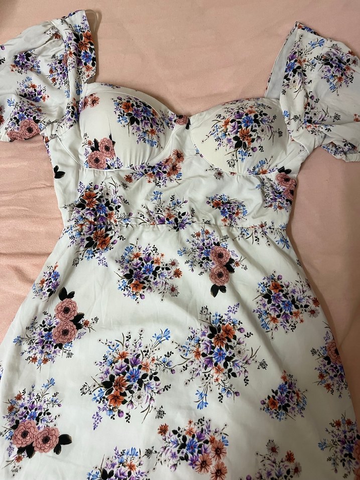 Çiçek Desenli Midi Elbise - Görsel 2