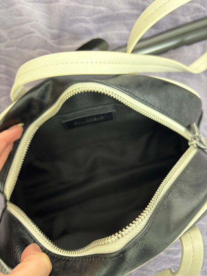 Modern Klasik Siyah-Beyaz Deri Kadın Çanta - Görsel 3