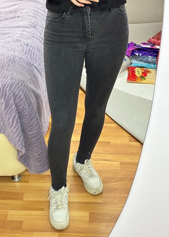 Gri Dar Kesim Kadın Denim Pantolon - Görsel 2