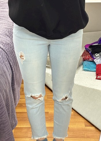 Gri Yırtık Midi Boy Salaş Kadın Kot Pantolon - Görsel 2