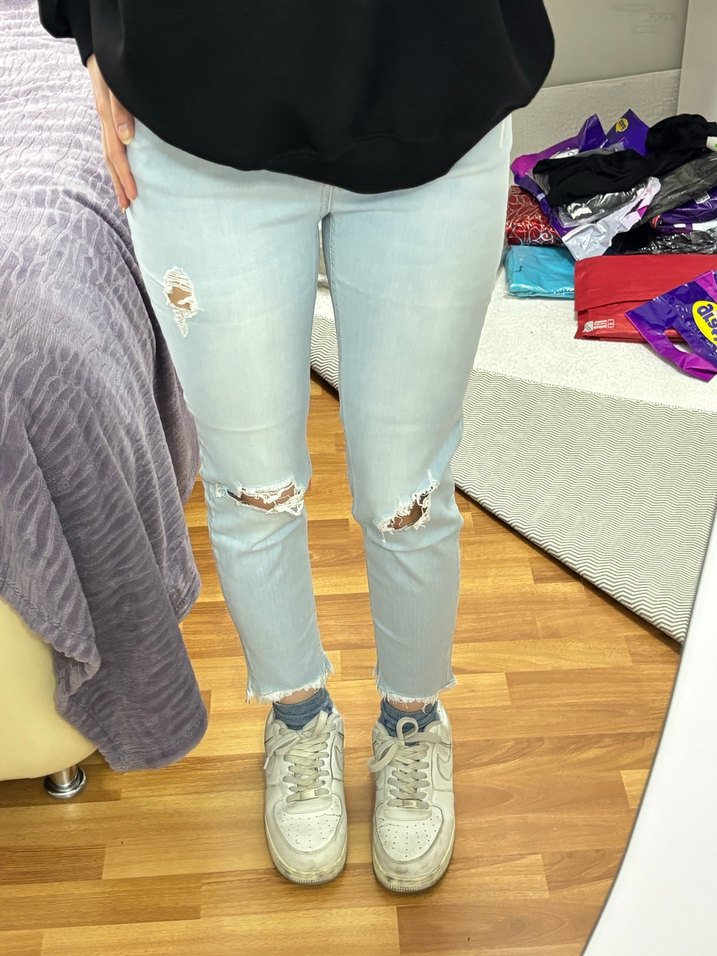 Gri Yırtık Midi Boy Salaş Kadın Kot Pantolon - Görsel 4