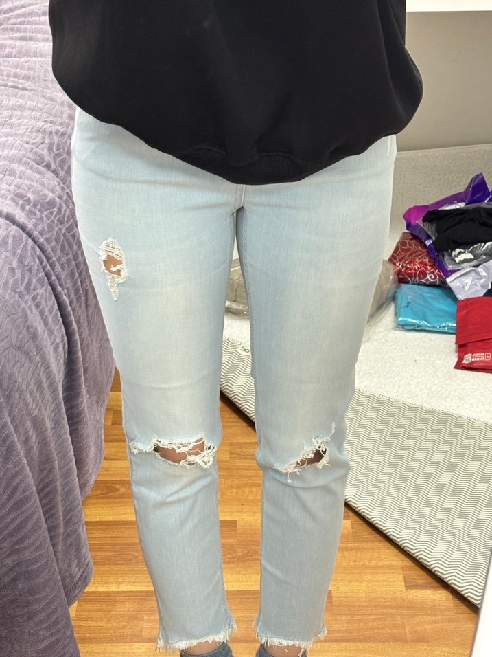 Gri Yırtık Midi Boy Salaş Kadın Kot Pantolon - Görsel 2