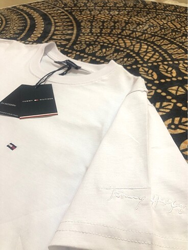 Tommy Hilfiger m