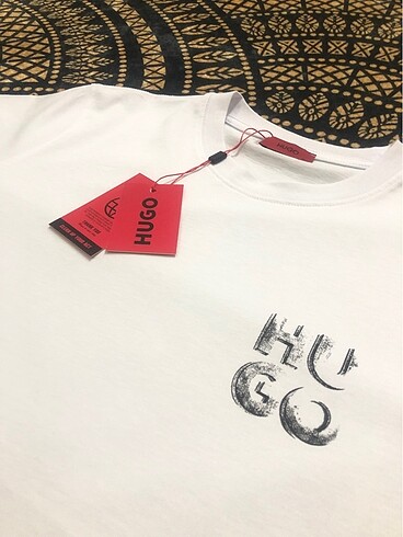 HUGO BİSİKLET YAKA TİŞÖRT