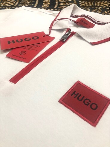 HUGO POLO YAKA FERMUARLI TİŞÖRT