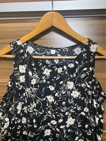 H&M H&M Divided