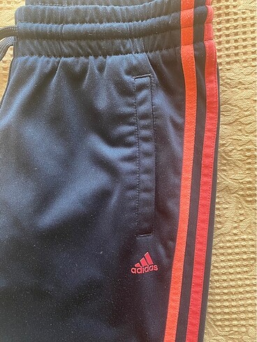 xs Beden Adidas eşofman